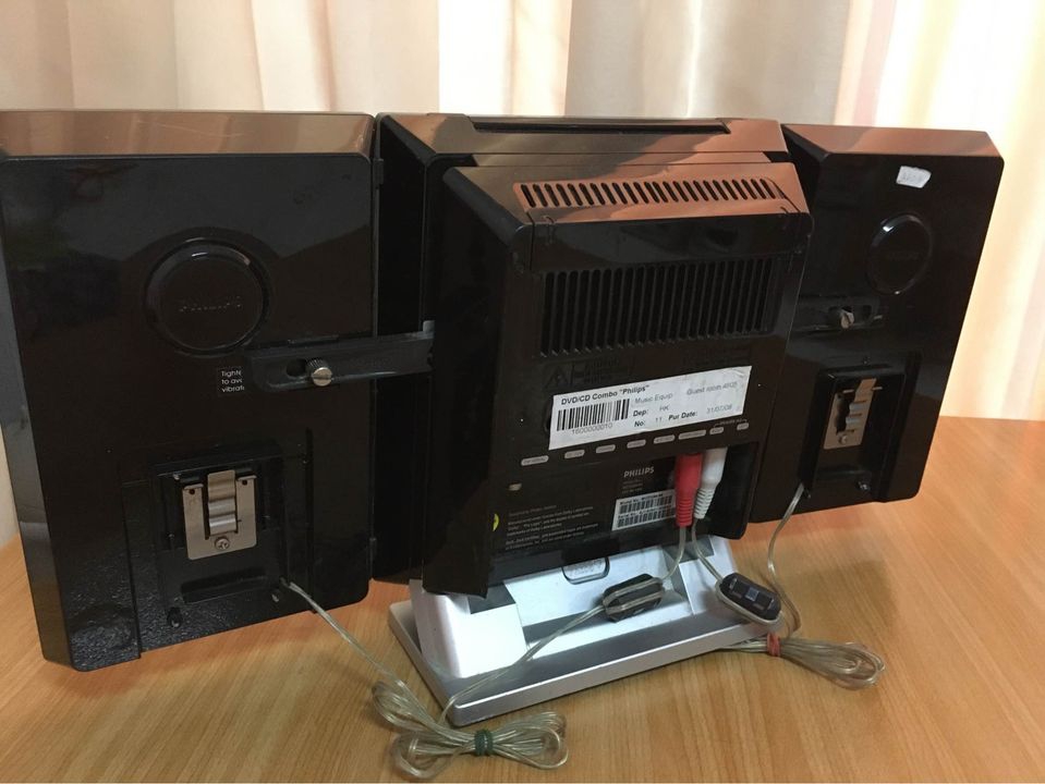 PHILIPS MCD289 สวยๆ เสียงดี เน้นฟังสบายหู ในห้องนอน โต้ะทำงาน ใช้ได้ aux/fm 490฿(ติดจอง)