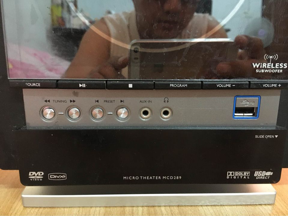 PHILIPS MCD289 สวยๆ เสียงดี เน้นฟังสบายหู ในห้องนอน โต้ะทำงาน ใช้ได้ aux/fm 490฿(ติดจอง)
