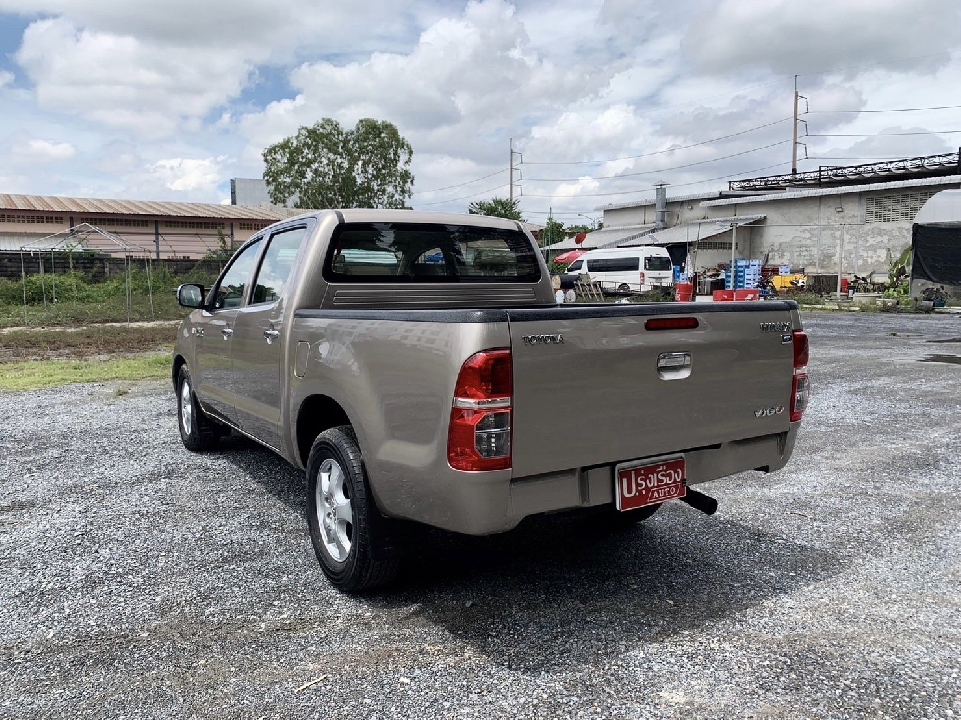 Toyota Hilux Vigo 3.0 G Double Cab เกียร์ออโต้​ ปี​ 2011