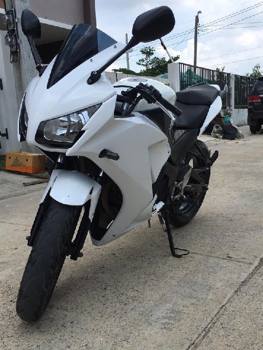 รถ Honda CBR150 แปลงแฟริ่ง300รอบคัน