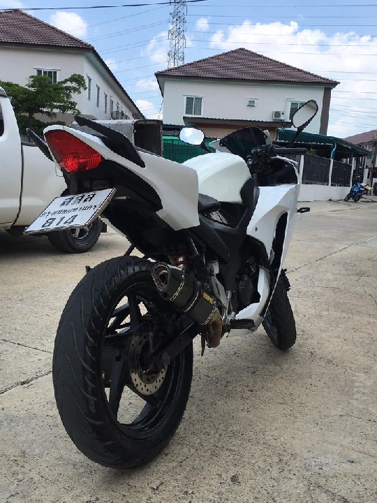รถ Honda CBR150 แปลงแฟริ่ง300รอบคัน