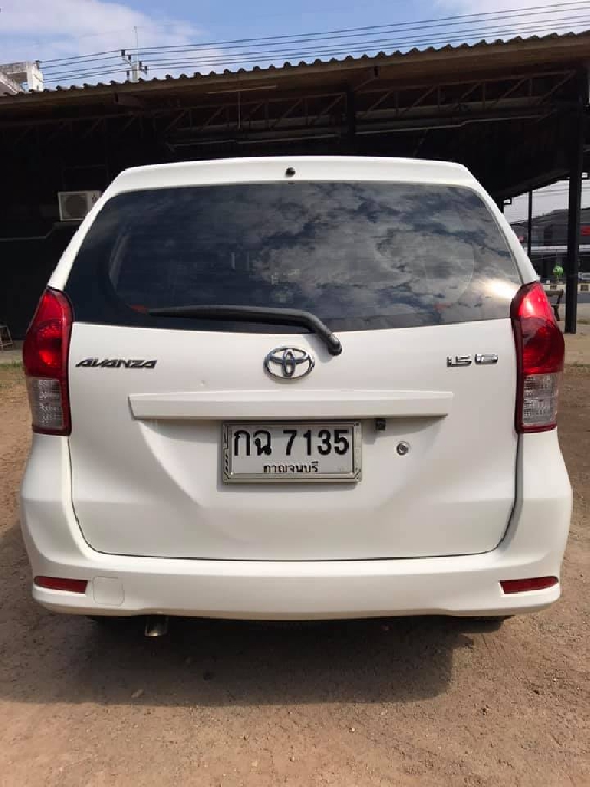 Toyota Avanza ปี 2012 ตัว E