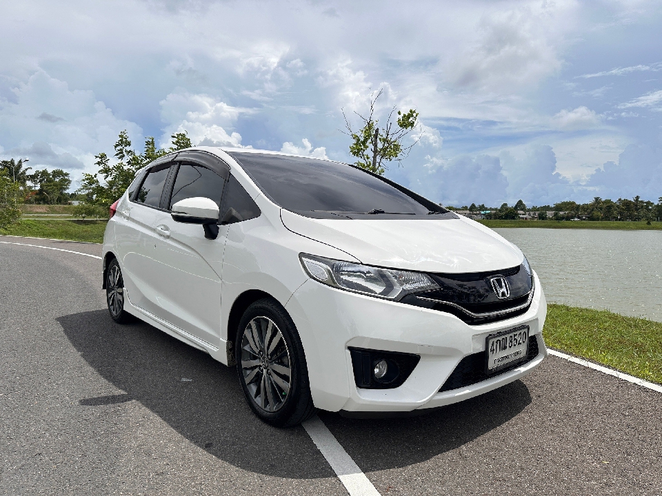 HONDA JAZZ  1.5 i-VTEC SV+ AT 2015