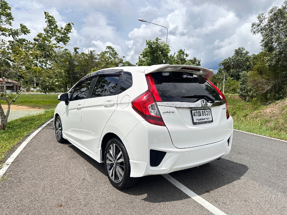 HONDA JAZZ  1.5 i-VTEC SV+ AT 2015