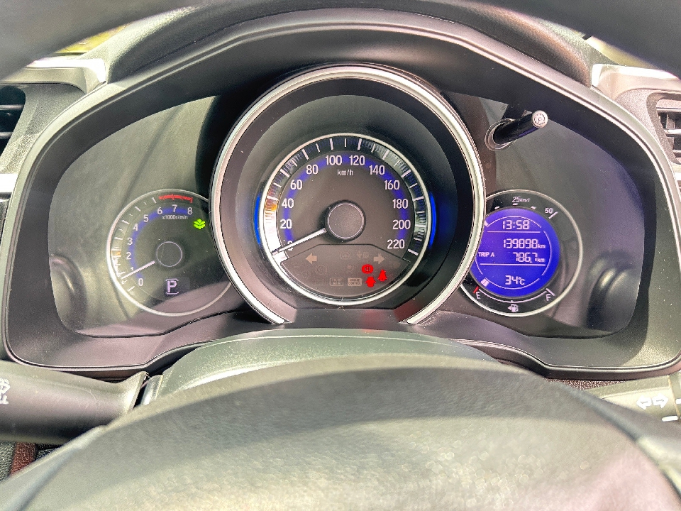 HONDA JAZZ  1.5 i-VTEC SV+ AT 2015