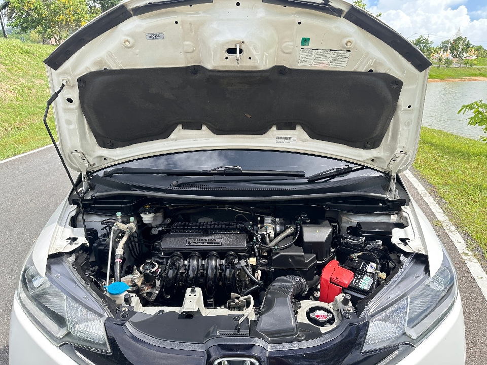 HONDA JAZZ  1.5 i-VTEC SV+ AT 2015