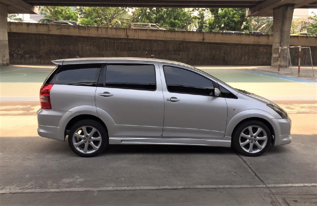 toyota wish 2.0 q 2005