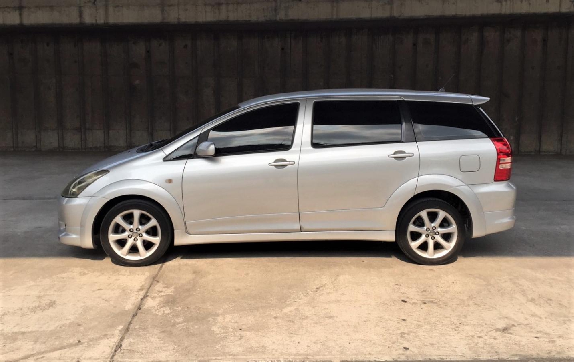 toyota wish 2.0 q 2005