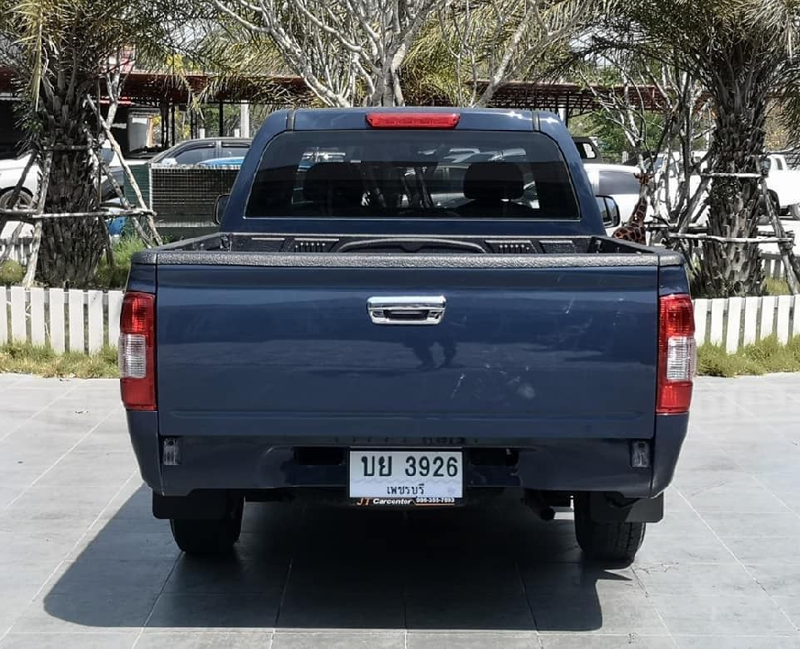 รถ ISUZU D-MAX เครื่องยนต์ 2.5 เกียร์ธรรมดา